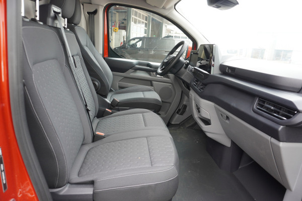 Ford Transit Custom 320L 2.0 TDCI 170PK L2H1 Limited Automaat Nr. V058 | Adap.Cruise | Navi | Airco | Camera