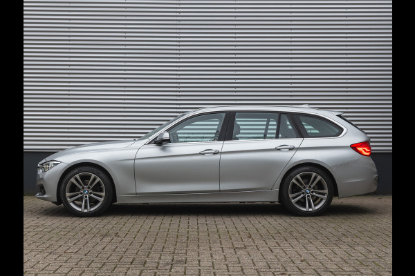 BMW 3 Serie Touring 318i - Trekhaak - LED - Navigatie - Bluetooth