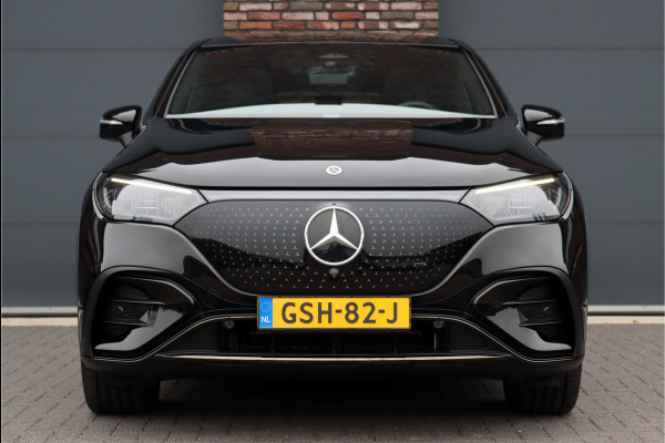 Mercedes-Benz EQE SUV 300 Sport Edition 91kWh | Luchtvering | Distronic Pro | Burmester | Trekhaak | Panoramadak | Memory | Verwarmd Stuurwiel | 22kWh | Surround Camera |