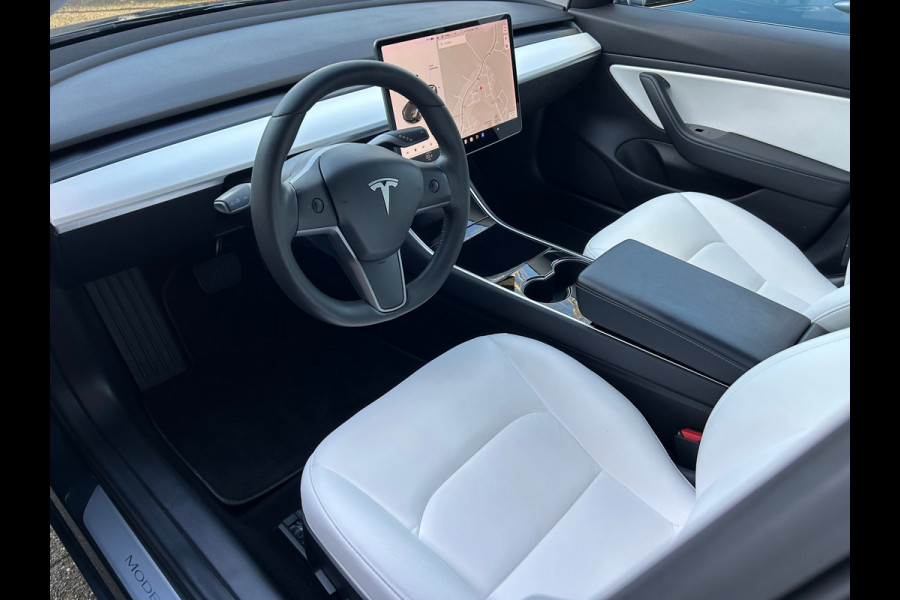 Tesla Model 3 Long Range AWD 75 kWh 86% SOH Trekhaak (1.000kg) Wit Leer FSD