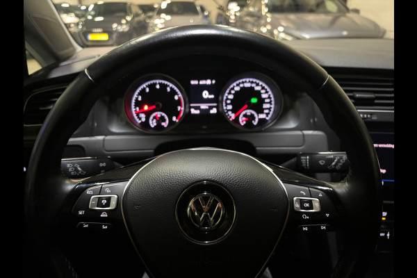 Volkswagen Golf 1.5 TSI Highline R-Line automaat