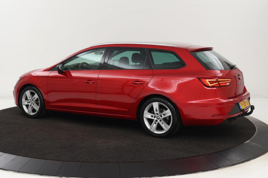 Seat Leon 1.4 TSI FR | Full LED | Trekhaak | Navigatie | Climate control | Bluetooth | Sportstoelen | PDC | Cruise control