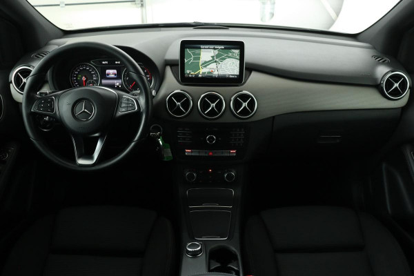 Mercedes-Benz B-Klasse 180d Ambition | Stoelverwarming | Navigatie | Full LED | Trekhaak | Airco | PDC | Cruise control | Park Assist