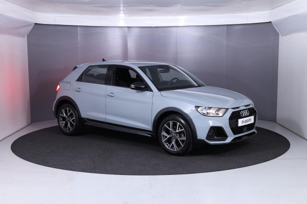 Audi A1 Citycarver 25 TFSI epic 95 pk | Navigatie via App | Parkeersensoren achter | Cruise control | Airco |