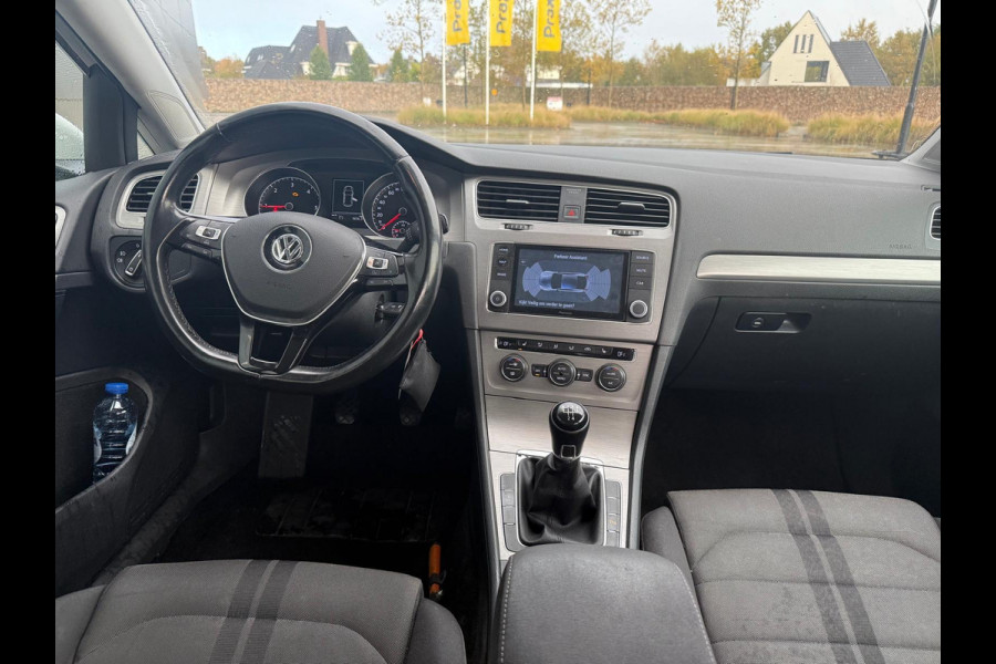 Volkswagen Golf 1.6 TDI Business Edition R Connected verstuiver defect