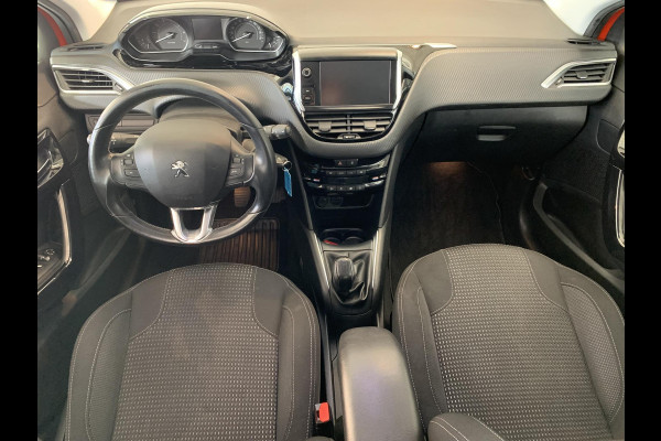 Peugeot 208 1.2 PureTech Allure Navigatie | Cruise Control | Android auto / Apple carplay