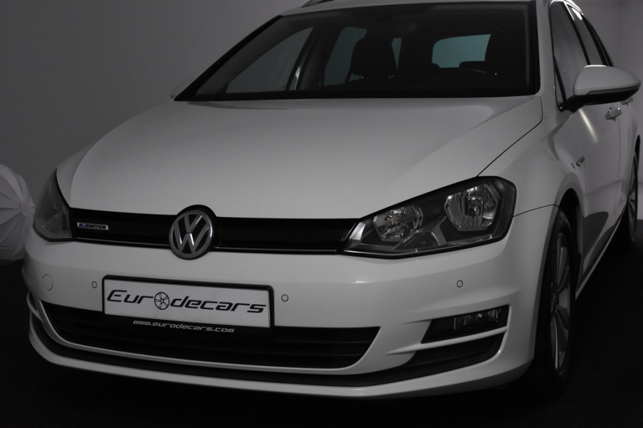 Volkswagen GOLF Variant 1.0 TSI Connected Series *Navigatie*Parkassist*Carplay