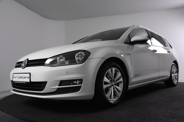 Volkswagen GOLF Variant 1.0 TSI Connected Series *Navigatie*Parkassist*Carplay