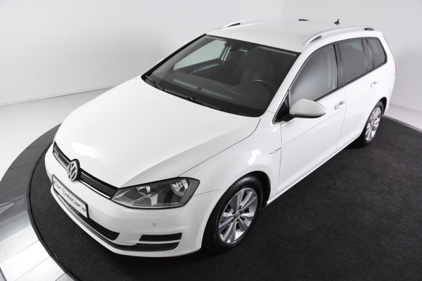 Volkswagen GOLF Variant 1.0 TSI Connected Series *Navigatie*Parkassist*Carplay