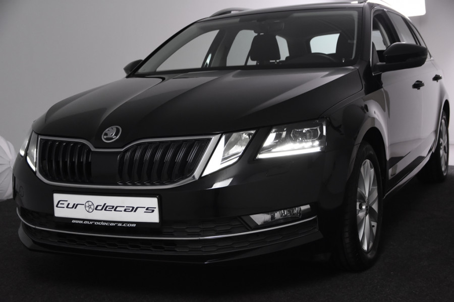 Škoda Octavia Combi Style *1ste Eigenaar*Navigatie*Leer*Stoelverwarming*