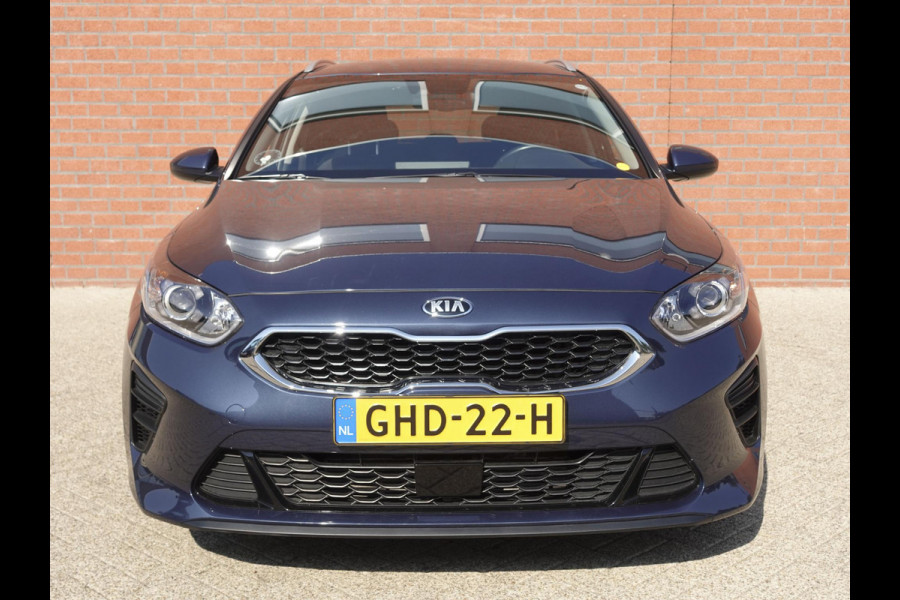 Kia Ceed Sportswagon 1.0 T-GDi 101pk Active | Navigatie | Apple Carplay/Android Auto | Camera | Stoel- en stuurverwarming | Cruise Control | Climate Control | Start/Stop systeem | Getinte ramen