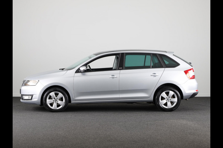 Škoda Rapid Spaceback 1.2 TSI Greentech JOY 90pk | Panoramadak | Navigatie | Climatronic | Parkeersensoren voor en achter