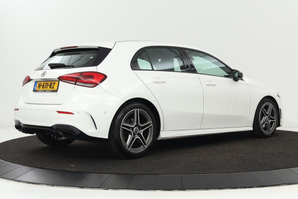 Mercedes-Benz A-Klasse 180d AMG | Dealer onderhouden | Carplay | Stoelverwarming | Widescreen | Alcantara | Climate control | Full LED