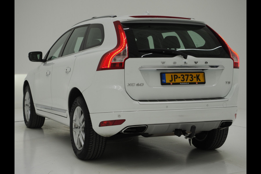 Volvo XC60 2.0 T5 FWD Summum | Panoramadak | Keyless | Adaptive | Camera | Trekhaak