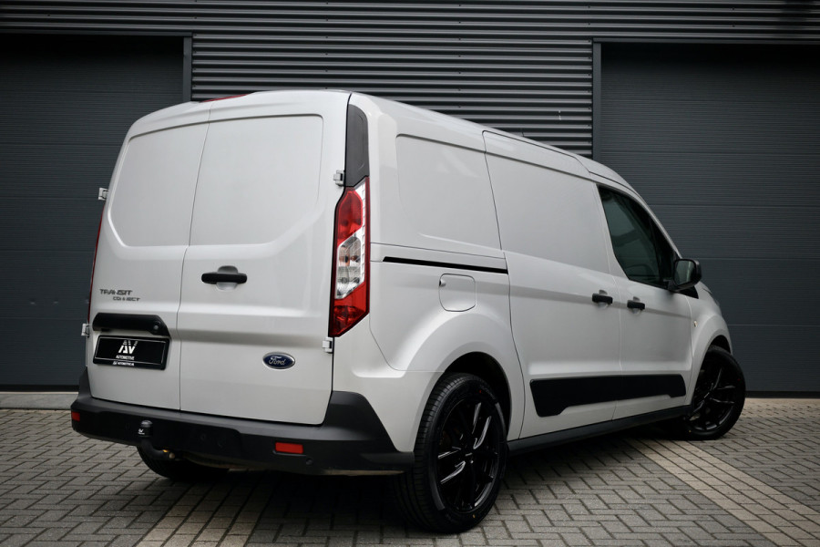 Ford Transit Connect 1.5 EcoBlue 120PK L2 | Navigatie | Camera | Cruise control | CarPlay | 3-Zitter | Trekhaak | Airco | PDC | Nieuwe APK | Onderhoudsbeurt