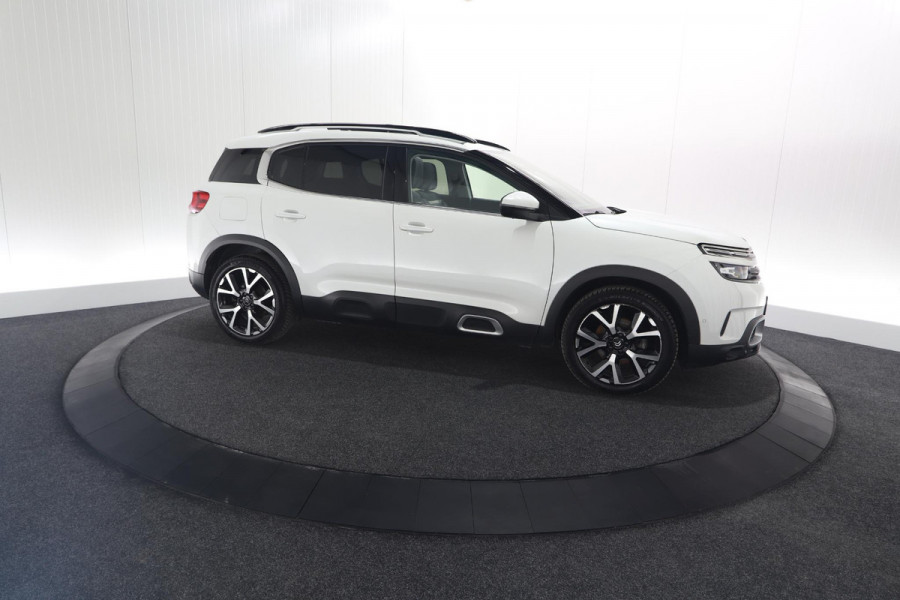 Citroën C5 Aircross PureTech 130 Business Plus | Trekhaak | Panoramadak | Camera | Dodehoekdetectie