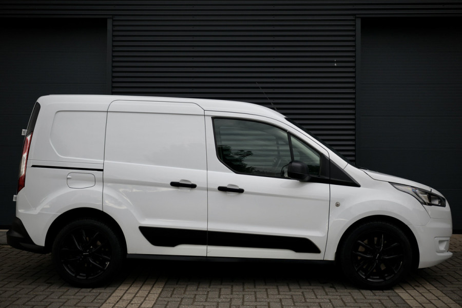 Ford Transit Connect 1.5 EcoBlue | Navigatie | Camera | Cruise control | CarPlay | 3-Zitter | Airco | PDC | Nieuwe APK | Onderhoudsbeurt