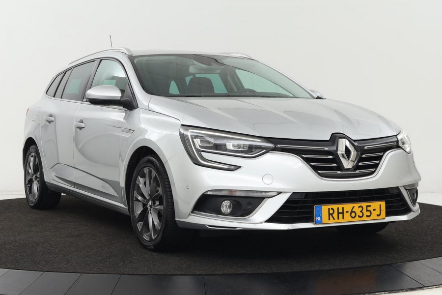 Renault Mégane 1.5 dCi Série Signature Exclusiv | Leder | Stoel & stuurverwarming | Trekhaak | Massage |  Carplay | Camera | Full LED | Keyless  | Dodehoekdetectie | Navigatie