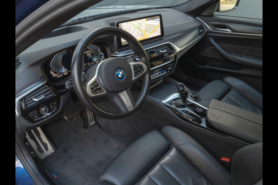 BMW 5 Serie Touring 530e M-Sport - Pano - Harman Kardon - Driving Ass Prof - Head-Up - Lasers