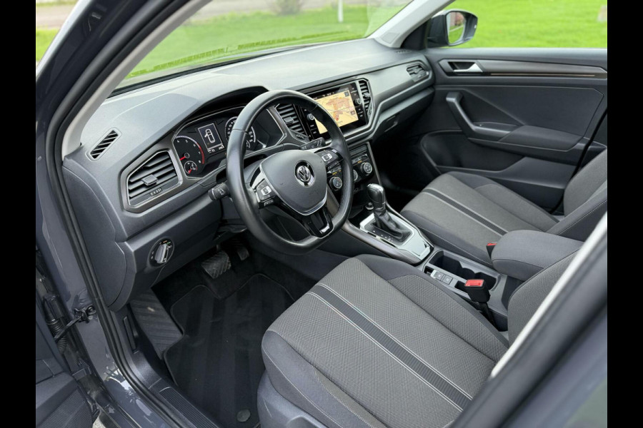 Volkswagen T-Roc 1.5 TSI Sport Automaat|Panoramadak|LED|Stoelverw.|Lane assist|ACC