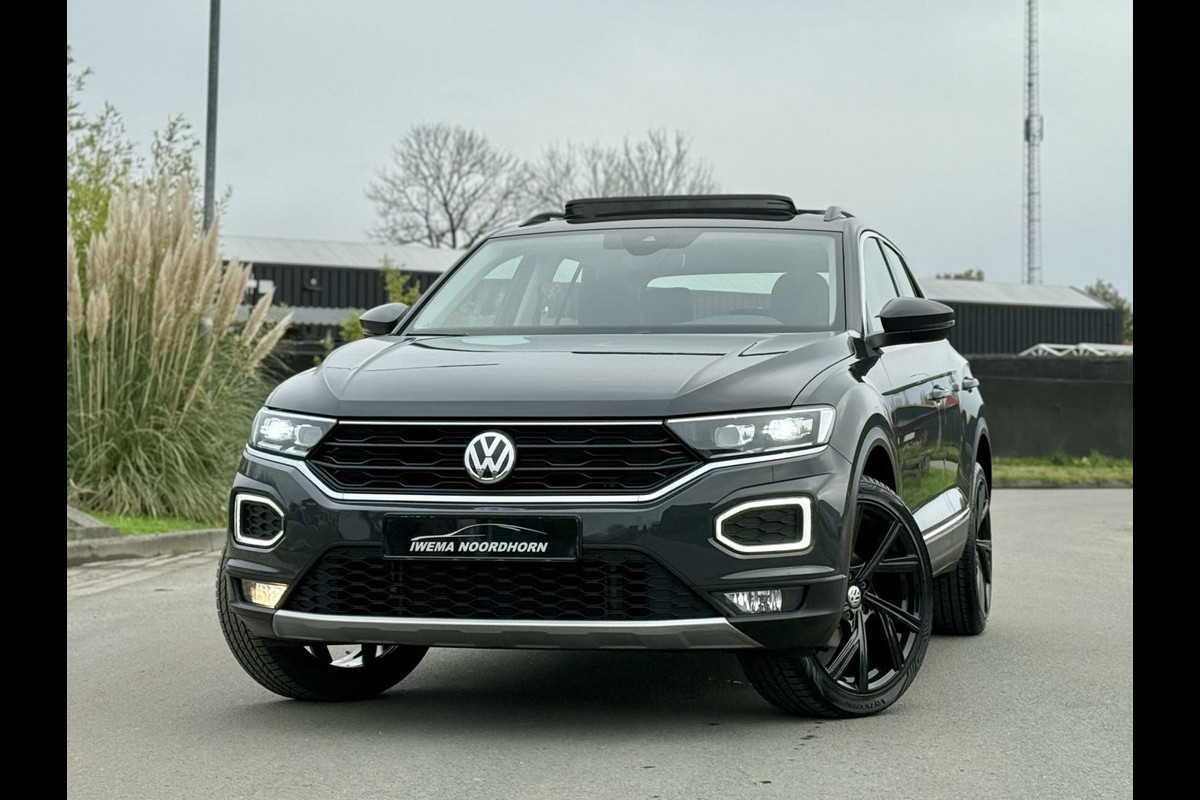 Volkswagen T-Roc 1.5 TSI Sport Automaat|Panoramadak|LED|Stoelverw.|Lane assist|ACC