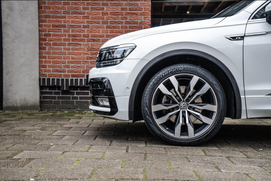 Volkswagen Tiguan 2.0 TSI 4Motion R-Line Pano / Dynaudio / Trekhaak