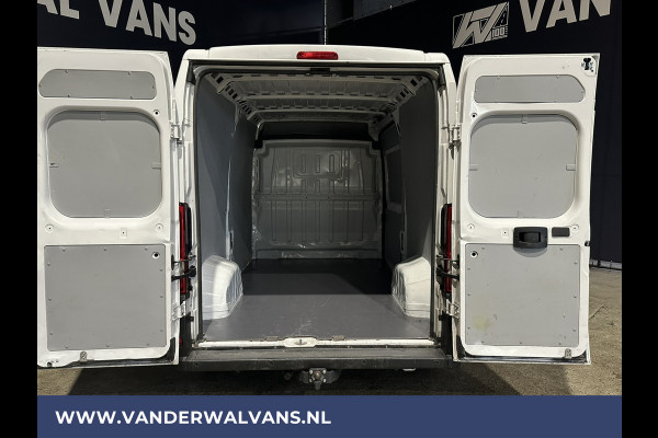 Peugeot Boxer 2.2 BlueHDi 120pk L2H2 Euro6 Airco | Trekhaak | Cruisecontrol | Parkeersensoren bijrijdersbank