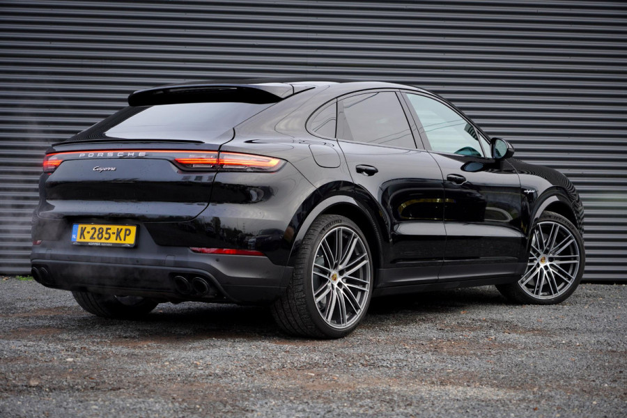 Porsche Cayenne Coupé 3.0 E-Hybrid / Pano / Bose / Sportstoel / Luchtvering / 22'' / Adaptive Cruise Control