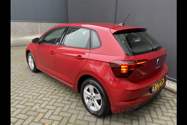 Volkswagen Polo 1.0 TSI Life Business Airco - Park.sensoren V+A - Cruise control A - LMV 15" - Apple CP + Android auto - Keyless start - Digit.instrumenten paneel automaat