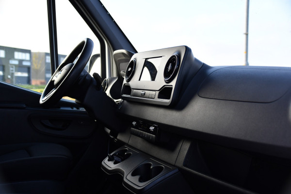 Mercedes-Benz Sprinter 316 2.2 CDI L2H1 Black & White Edition Cruise, Camera, Carplay, 164PK, Automaat, Multimedia,  Uniek!