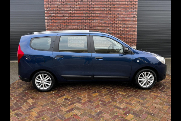 Dacia Lodgy 1.6 SCe 7 persoons / 102 PK / Trekhaak / Navigatie / Cruise control / Airco / PDC voor + achter