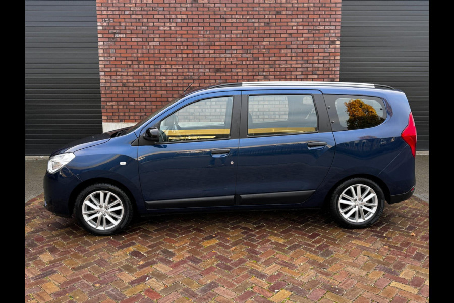 Dacia Lodgy 1.6 SCe 7 persoons / 102 PK / Trekhaak / Navigatie / Cruise control / Airco / PDC voor + achter