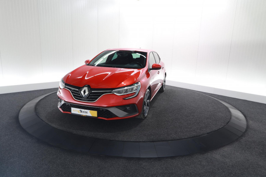 Renault Mégane 1.6 Plug-In Hybrid 160 R.S. Line | Camera | Head-Up Display | Dodehoekdetectie | 9.3 Inch Groot Scherm