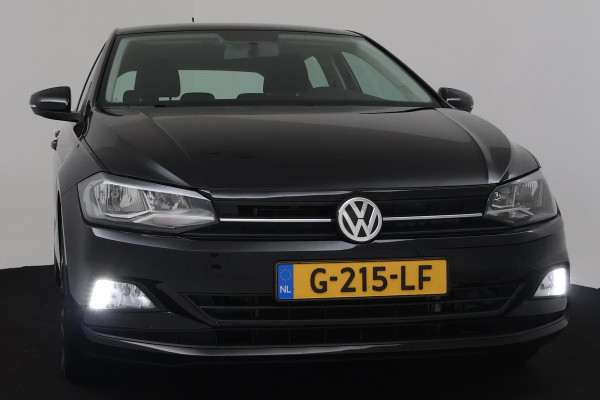 Volkswagen Polo 1.0 TSI Comfortline Sport Automaat (NAVIGATIE, CARPLAY, ADAPTIVE CRUISE, NL-AUTO, GOED ONDERHOUDEN)