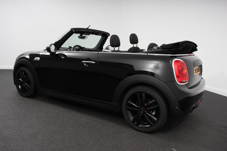 MINI Cabrio 1.2 One 102pk | Airco | Lichtmetalen velgen | Bluetooth | Cruise control | Stoelverwarming | Parkeer sensoren