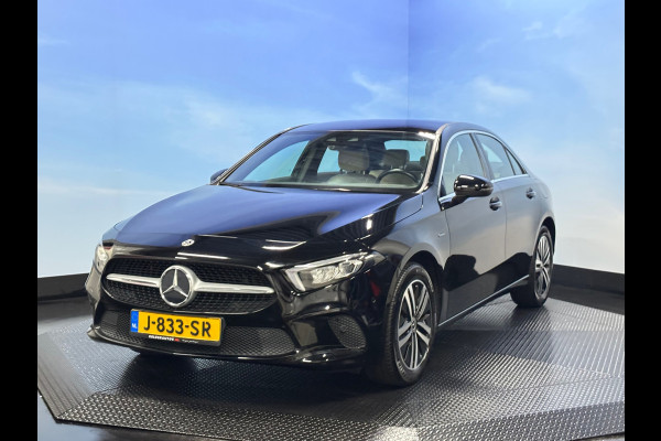 Mercedes-Benz A-Klasse 250 e Business Solution Luxury Limited Navi | Clima | Sfeerverlichting | Camera |Leer