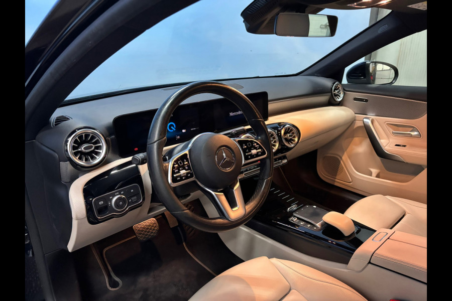 Mercedes-Benz A-Klasse 250 e Business Solution Luxury Limited Navi | Clima | Sfeerverlichting | Camera |Leer