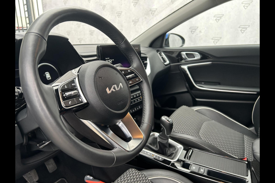 Kia Ceed Sportswagon 1.0 T-GDi DynamicPlusLine | Camera | Navi | H-Leder | Stuur-/Stoelverwarming | Clima | Key-Less | Apple CarPlay/Android Auto | PDC | Cruise | LED |