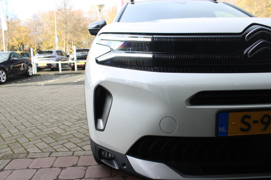 Citroën C5 Aircross 1.2 130PK AUTOMAAT SHINE | NAVIGATIE | 18" LICHTMETALEN VELGEN | PARKEERSENSOREN VOOR EN ACHTER | ACHTERUIRIJ CAMERA | CLIMATE CONTROL | APPLE CARPLAY/ANDROID AUTO | ADAPTIVE CRUISE CONTROL | DAB+ RADIO | KEYLESS ENTRY/START |