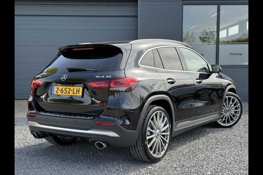 Mercedes-Benz GLA AMG 35 4MATIC 1e Eigenaar,Burmester Soundsystem,Panoramadak,Trekhaak,Kuipstoelen,Ambient Lighting,Vol Optie,APK tot 04-2026