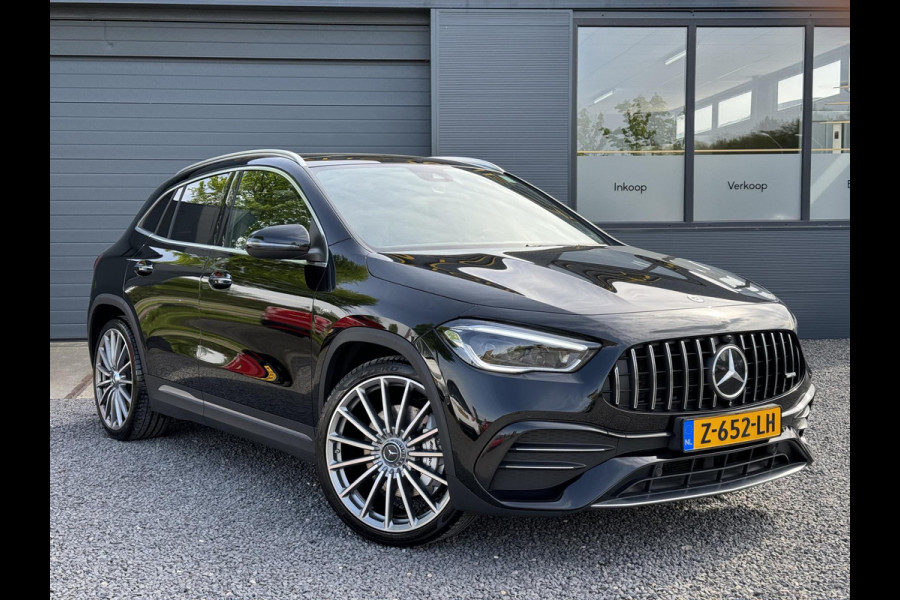 Mercedes-Benz GLA AMG 35 4MATIC 1e Eigenaar,Burmester Soundsystem,Panoramadak,Trekhaak,Kuipstoelen,Ambient Lighting,Vol Optie,APK tot 04-2026