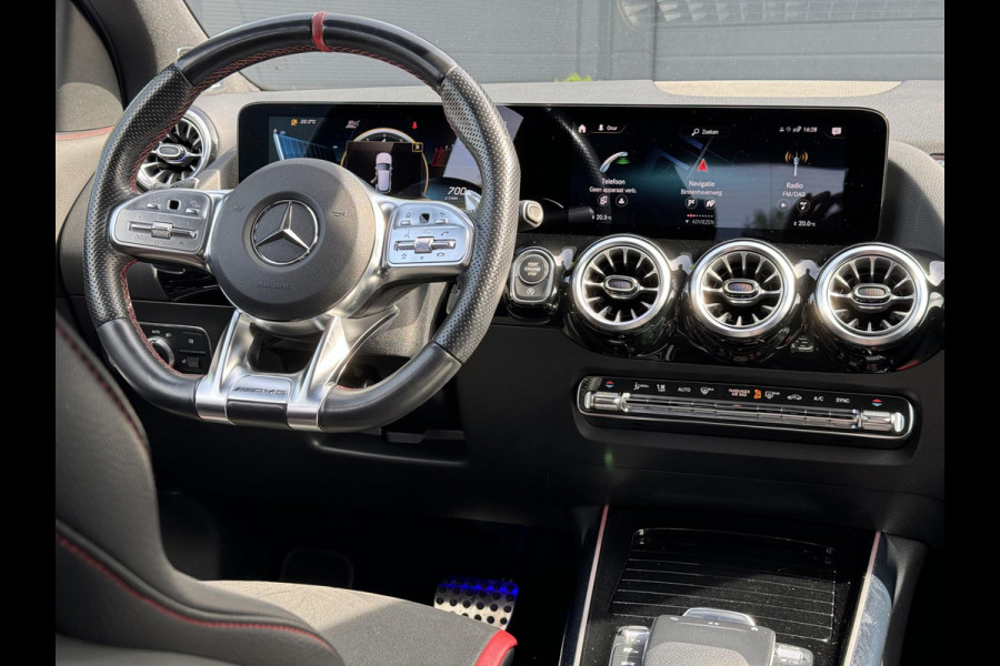 Mercedes-Benz GLA AMG 35 4MATIC 1e Eigenaar,Burmester Soundsystem,Panoramadak,Trekhaak,Kuipstoelen,Ambient Lighting,Vol Optie,APK tot 04-2026