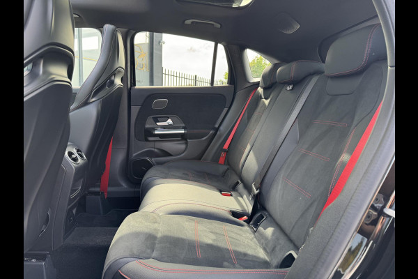 Mercedes-Benz GLA AMG 35 4MATIC 1e Eigenaar,Burmester Soundsystem,Panoramadak,Trekhaak,Kuipstoelen,Ambient Lighting,Vol Optie,APK tot 04-2026