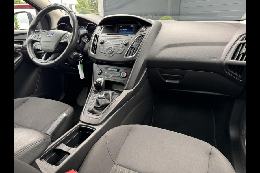 Ford FOCUS Wagon 1.0 Titanium 2e Eigenaar,Clima,Cruise,Bluetooth,APK bij Aflevering