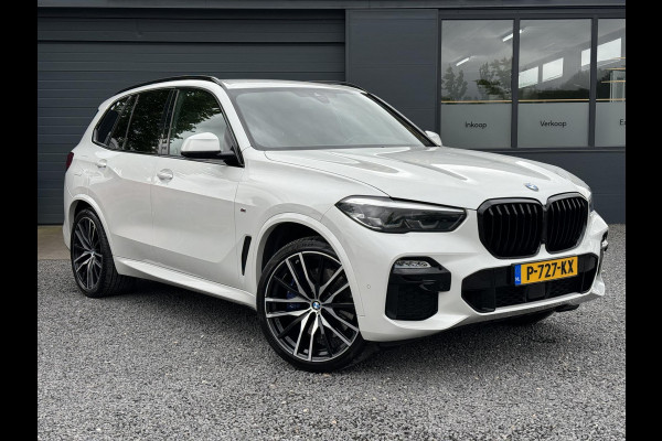 BMW X5 xDrive40i High Executive 7p. Navi,Clima,Cruise Adaptief,Leder,Camera,22" LM Velgen,APK tot 05-2025