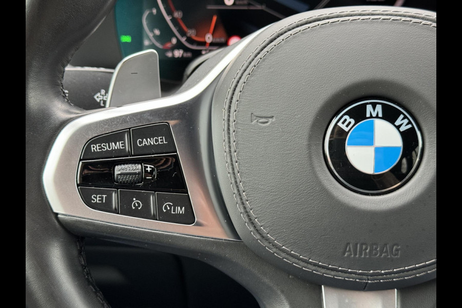 BMW X5 xDrive40i High Executive 7p. Navi,Clima,Cruise Adaptief,Leder,Camera,22" LM Velgen,APK tot 05-2025