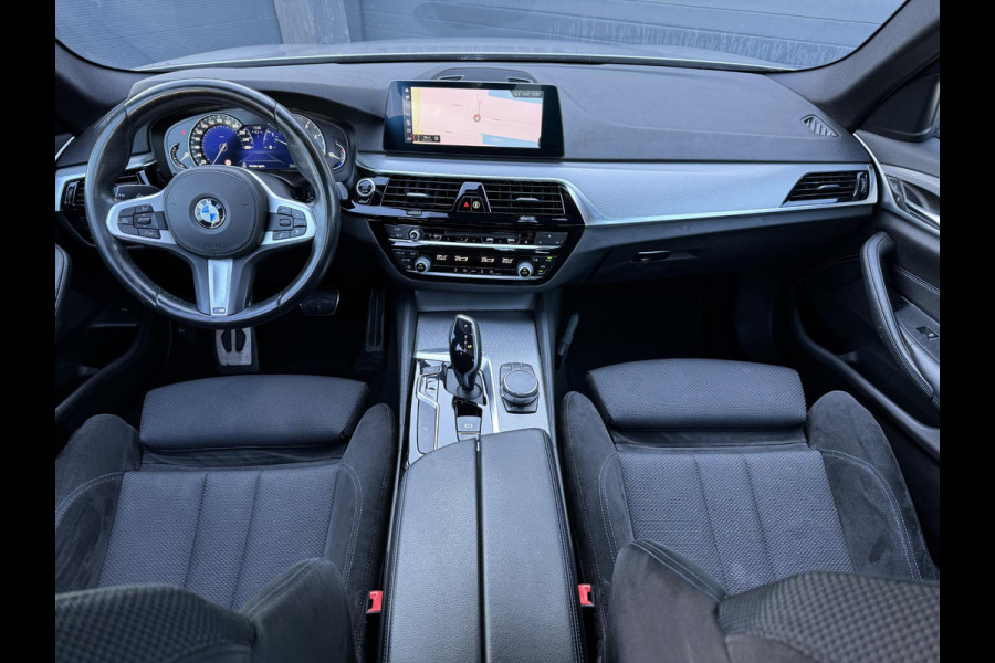 BMW 5 Serie 520i High Executive M-Pakket Alcantara,Navi,Camera,Cruise,Clima,2e Eigenaar,N.A.P,A,BTW Auto