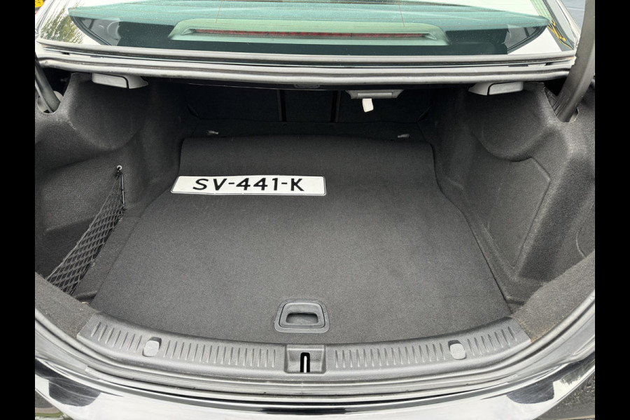 Mercedes-Benz E-Klasse 200 Premium 1e Eigenaar,Navi,Clima,Cruise,Leder,Trekhaak,N.A.P,APK tot 06-2026