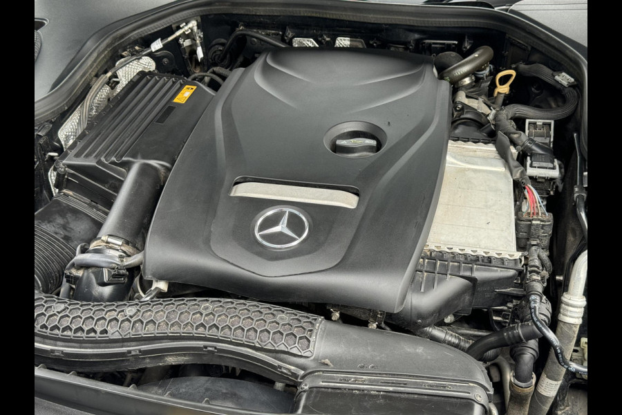 Mercedes-Benz E-Klasse 200 Premium 1e Eigenaar,Navi,Clima,Cruise,Leder,Trekhaak,N.A.P,APK tot 06-2026