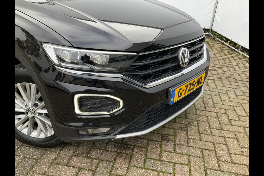 Volkswagen T-Roc 1.5 TSI Style Automaat Pano.dak Adap.Cruise Trekhaak Digitaal Vol Opties!